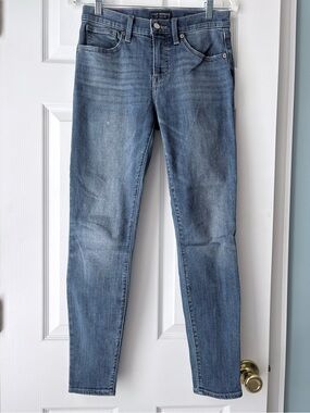 Lucky Brand Women's Light Blue Skinny Jeans Size 6